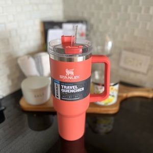 Stanley Adventure Quencher 40oz Grapefruit Color
